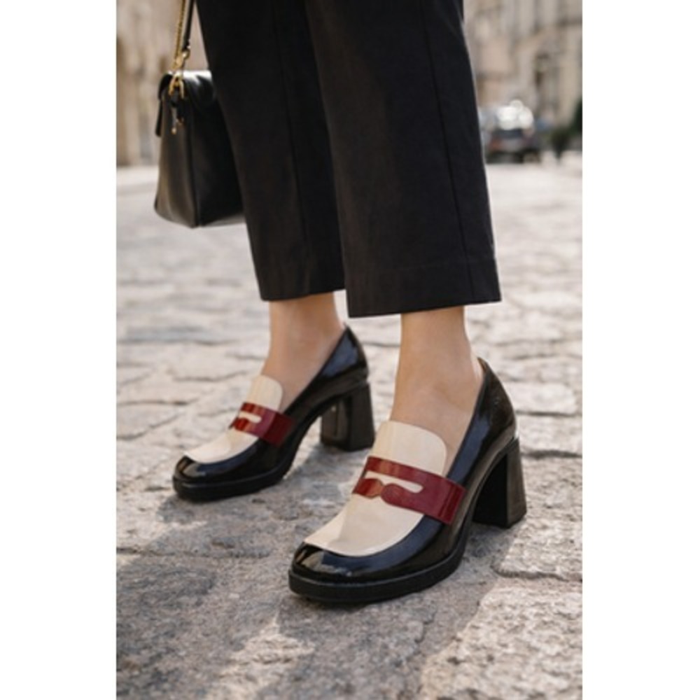 Wonders Shoes Womens Size 7.5 Multicolor Patent Leather Block Heel Loafer Pumps